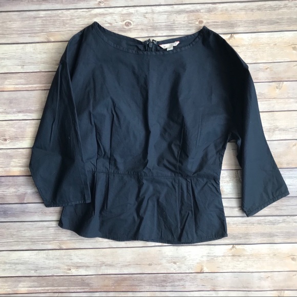GAP Tops - Gap Navy Blue Blouse with Slight Ruffled Bottom